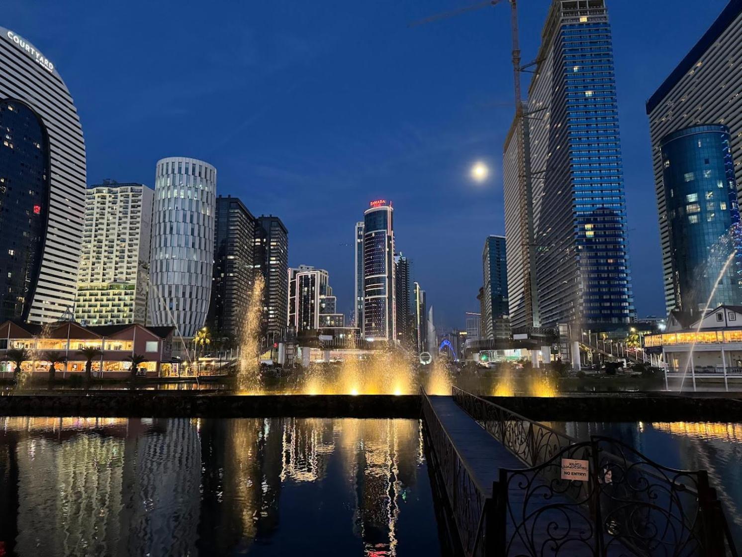 Moonlight Apart-Hotel באטומי מראה חיצוני תמונה